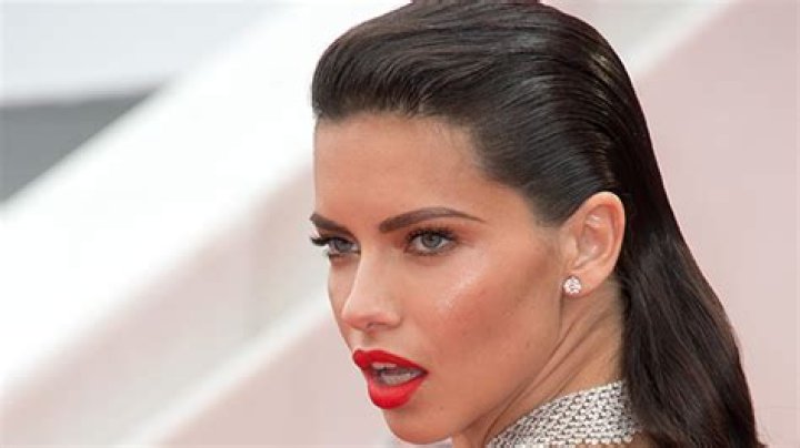 Adriana Lima – Hollywood Life