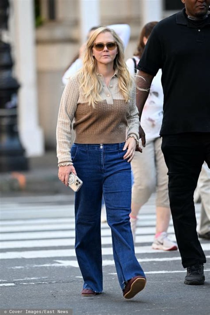 Amy Schumer Mocks Kim’s Body Wear Collection By Squeezing Into Fake Look To Hit ‘Runway’ – Pic