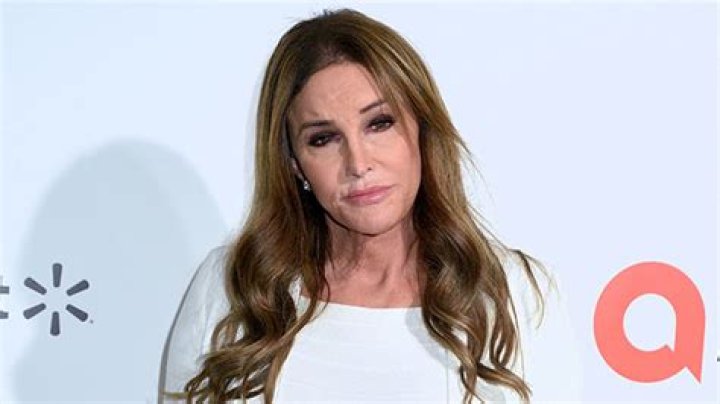 Caitlyn Jenner Nearly Drops Her Drinks After Running To Starbucks In LA — See Photo