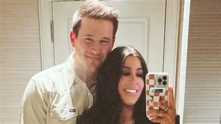 Chelsea Houska’s Husband Cole DeBoer Posts Hot Video Of Him Breaking A Sweat Shirtless