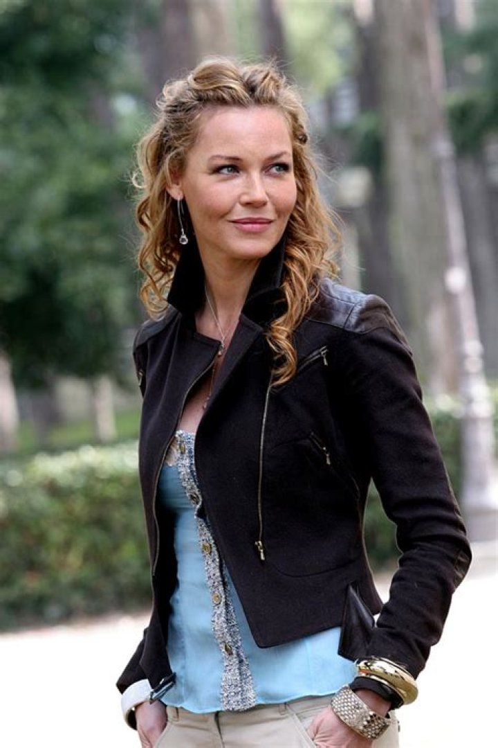 Connie Nielsen — PICS