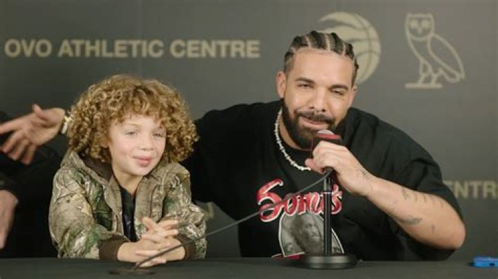 Drake’s Son Adonis Raps To His Song ‘Rich Flex’ In New Video – Hollywood Life