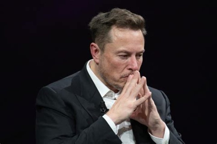 Elon Musk ‘Eager’ To Mock ‘Everything’ While Hosting ‘SNL’: ‘He Just Wants To Have Fun’
