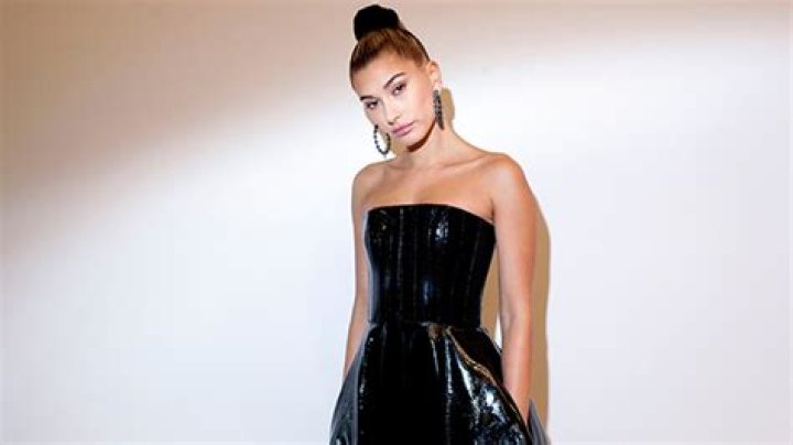 Hailey Baldwin News, Modeling, Photos & Videos – Hollywood Life