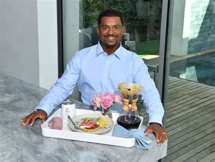 Hottest Celebrity Pics This Week Of May 4-10: Alfonso Ribeiro & More