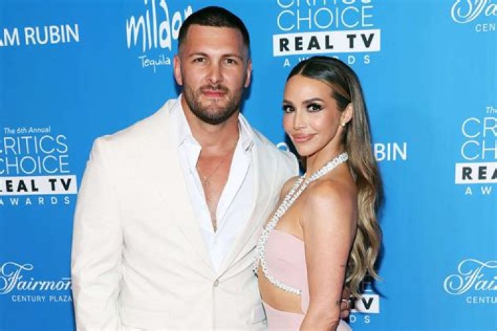 James Kennedy Comments On Scheana Shay’s Butt Pic On Instagram – Hollywood Life