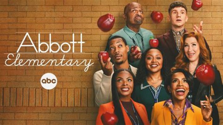 Janelle James Talks ‘The Final Straw’ & ‘Abbott Elementary’ Season 2 – Hollywood Life