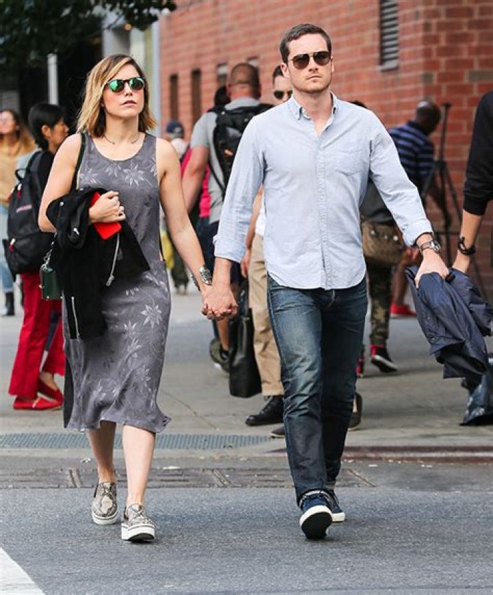Jesse Lee Soffer & Sophia Bush Back Together? ‘Chicago P.D.’ Costars Show PDA – Hollywood Life