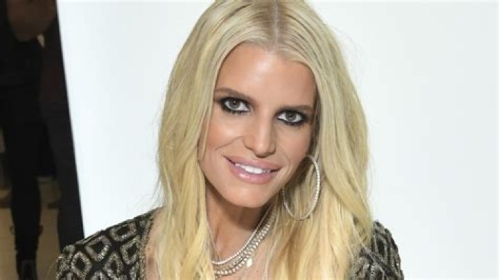 Jessica Simpson’s HSN Appearance Has Him Cringing – Hollywood Life