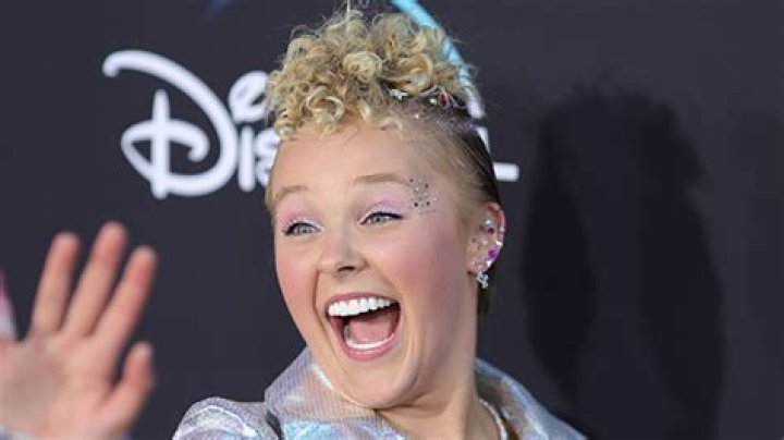JoJo Siwa Debuts ‘Mullet’ Hair Makeover On TikTok: See Her Look Before & After