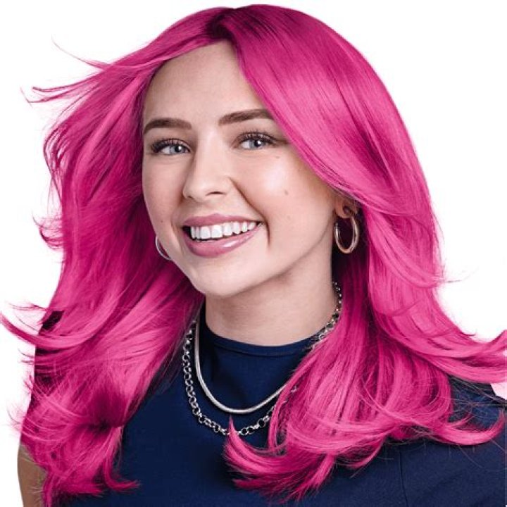 Julianne Hough’s Shocking Pink Hair Makeover For Coachella — See Pics