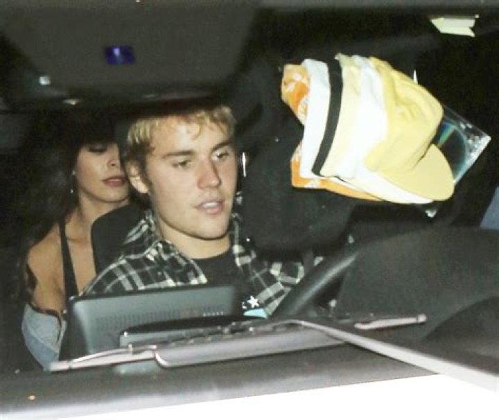 Justin Bieber & Paola Paulin — PICS