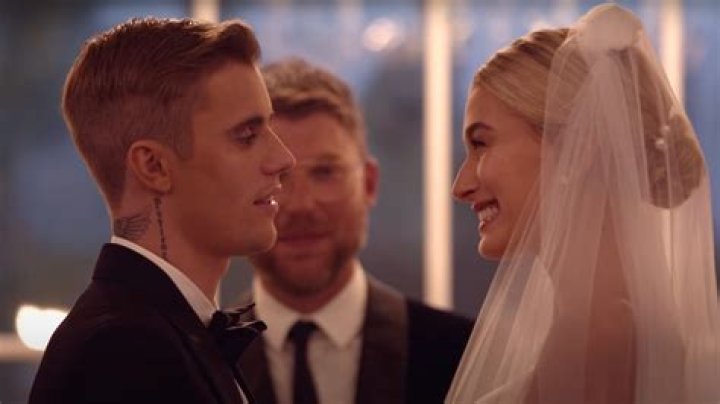 Justin Bieber ‘Super Proud’ Of How Madison Beer Handled Period Stain Drama: ‘Own It’