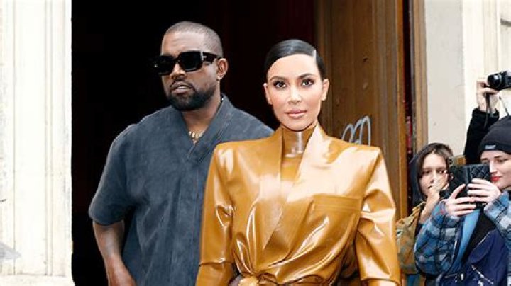 Kanye West Is Still Wearing His Wedding Ring Weeks After Kim Kardashian Filed For Divorce — New Pic