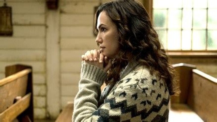 Kate Siegel Explains Erin’s Death Scene – Hollywood Life