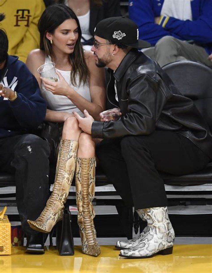 Kendall Jenner Admits She’s Still Not Ready For A Baby & Is Urged To Freeze Her Eggs