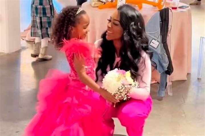 Kenya Moore’s Daughter Brooklyn, 1, Can’t Stop Smiling While Riding On Her Bicycle