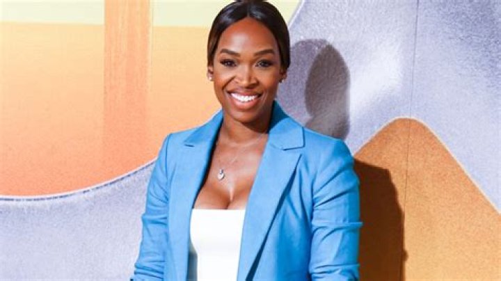 Khadijah Haqq Splits From Husband Bobby McCray After 13 Years Married – Hollywood Life