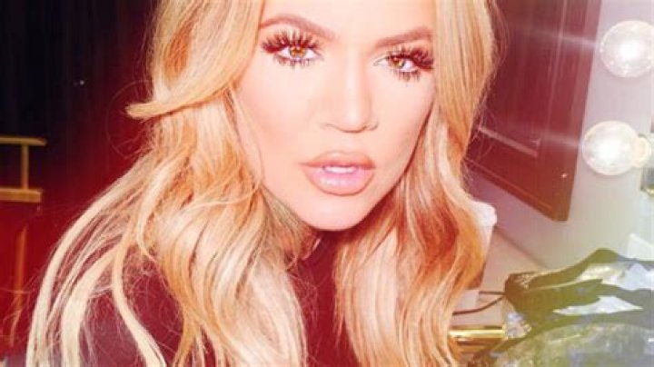 Khloe Kardashian Tweets About Scott Disick’s Suicide Attempt — Reality Star ‘Scared’ – Hollywood Life