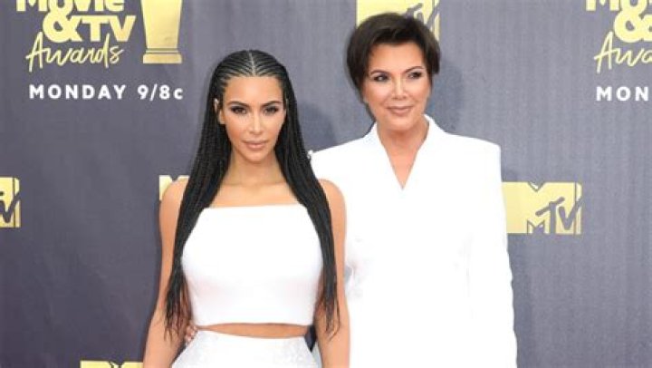 Kim Kardashian Looks Like Mom Kris Jenner In New Throwback Pic – Hollywood Life