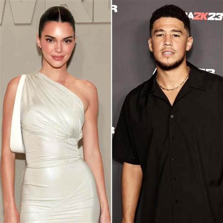 Kylie Jenner V. Kendall Jenner V. Kim Kardashian: Bondage Battle