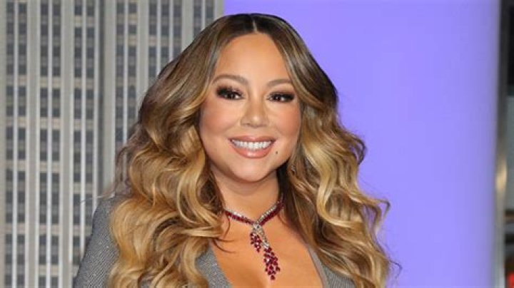 Mariah Carey Goes on Shopping Trip in Aspen After Split – Hollywood Life