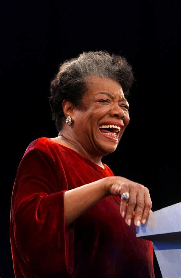 Maya Angelou — Photos Of The Legendary Poet – Hollywood Life