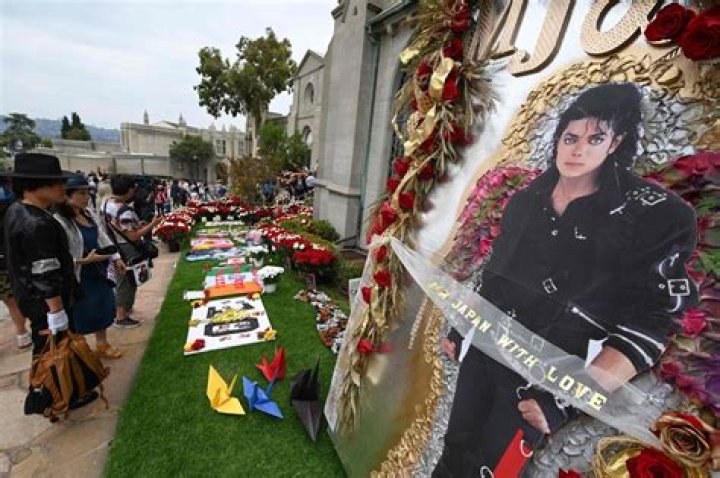 Michael Jackson’s Kids Honoring Him ‘In Their Own Way’ On 10th Anniversary Of His Death