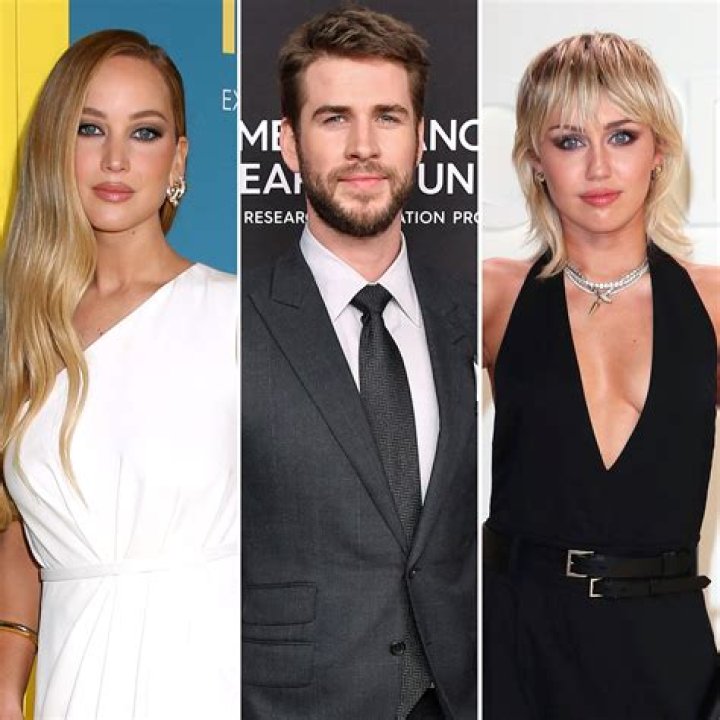 Miley Cyrus & Liam Hemsworth’s 17 Hottest Photos Together Before Split