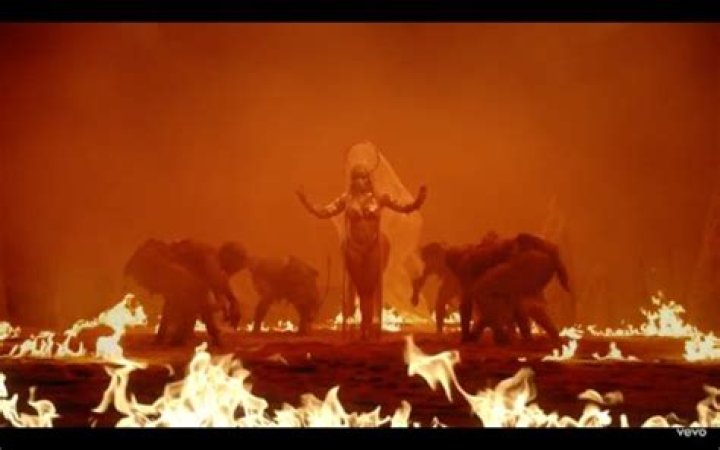 Nicki Minaj ‘Ganga Burn’ Video — PICS