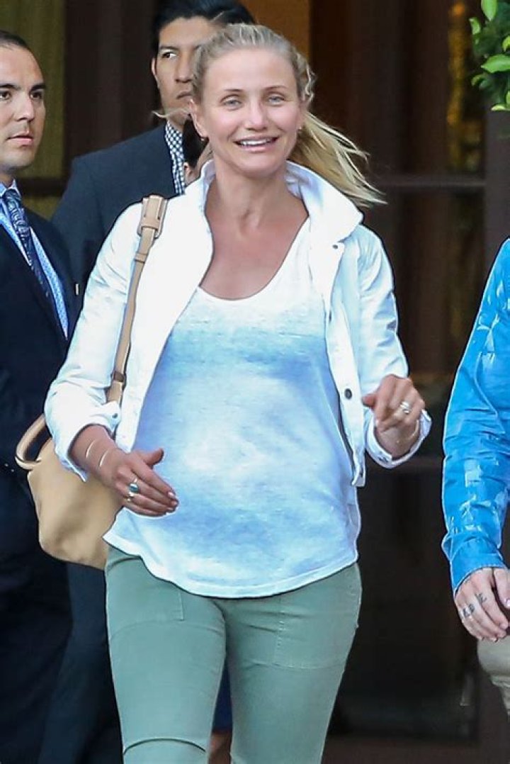 [PICS] Cameron Diaz Pregnant? See Telling New Photo – Hollywood Life
