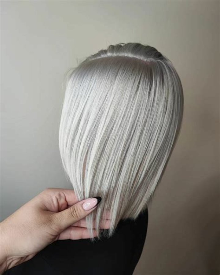 Pics Of Short Platinum Blonde Hair – Hollywood Life