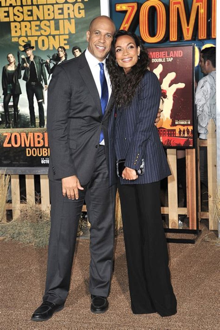 Rosario Dawson & Cory Booker Are A Clone Couple As They Wear Matching Masks To Inauguration