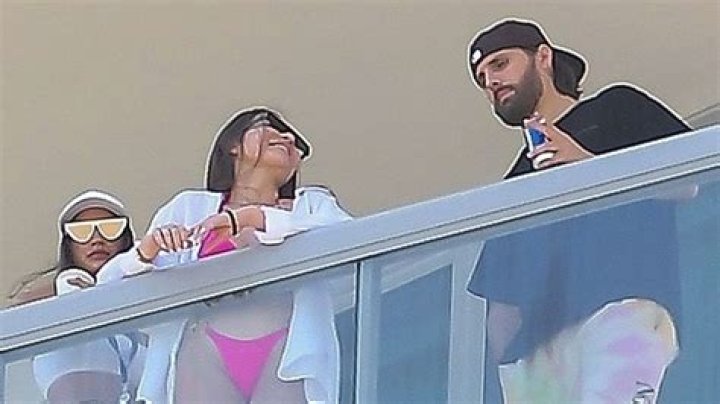Scott Disick’s GF Rebecca Donaldson Rocks Pink Bikini As They Soak In Miami View: Photos