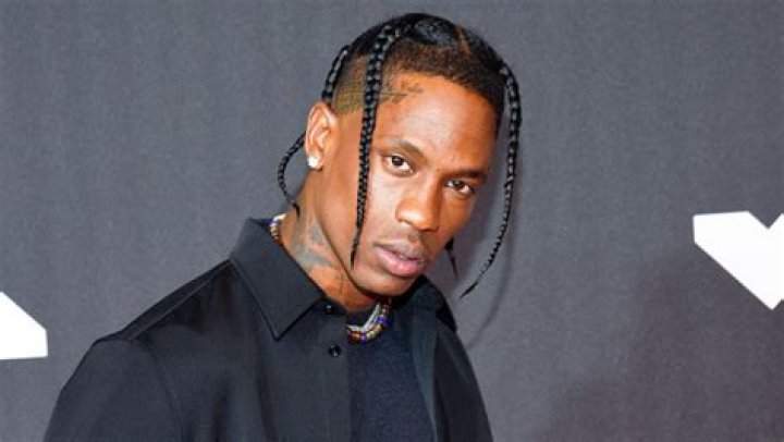 See 1st Photos Of Rapper After Astroworld Tragedy – Hollywood Life