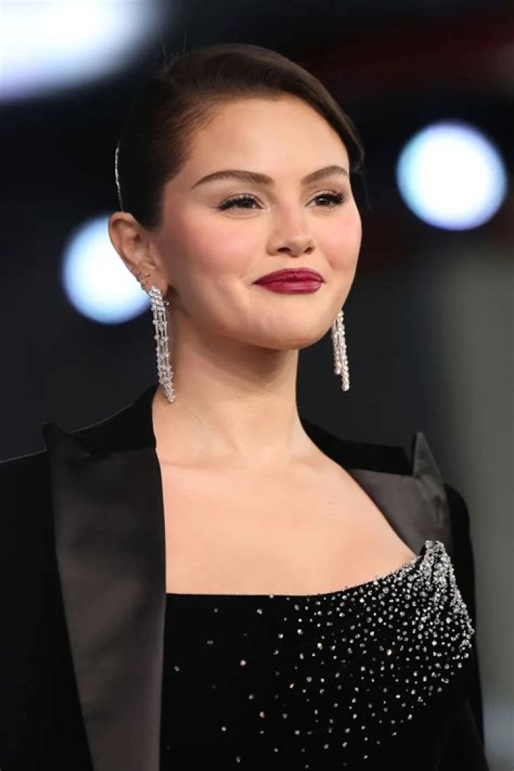 Selena Gomez Should Totally Date One Direction’s Niall Horan