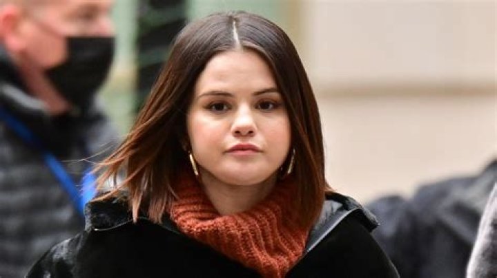 Selena Gomez Talks Cara Delevingne Matching Tattoo & Its Meaning – Hollywood Life