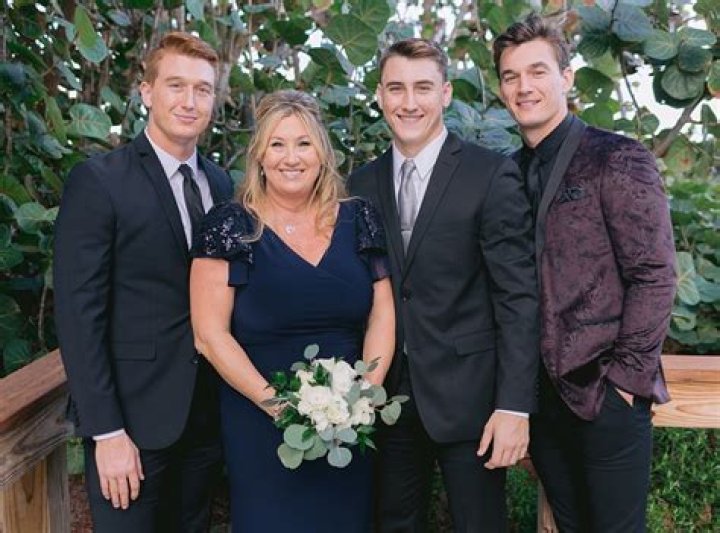 Tyler Cameron & Brothers Reveal How They’re ‘Honoring’ Mom Andrea After Her Sudden Death
